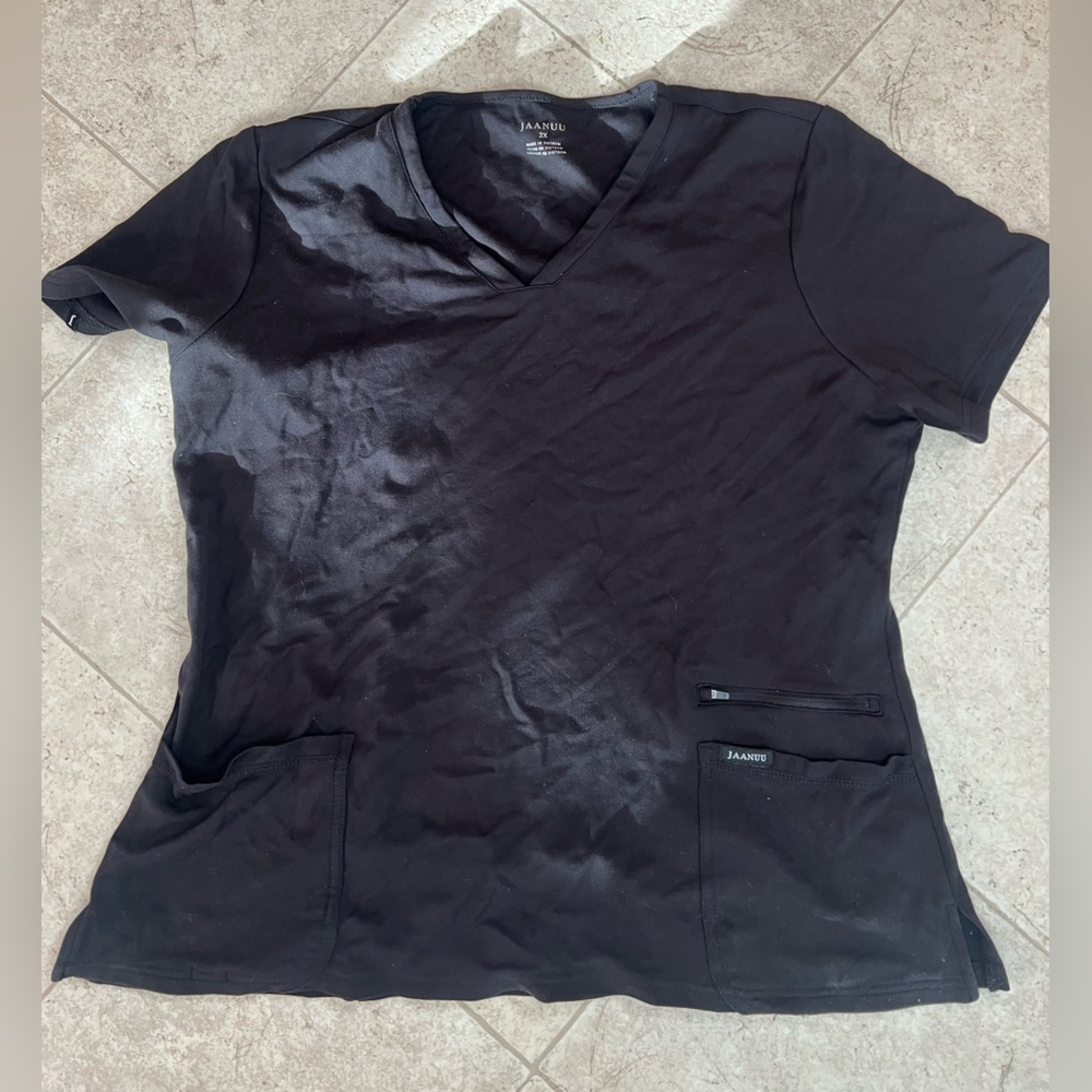 Jaanuu Women’s Scrub Top